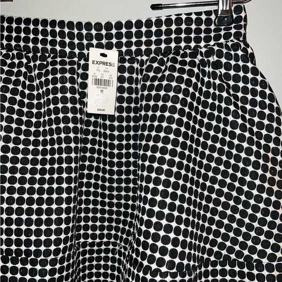 Express NEW Polka Dot Flared Mini Skirt Sz 10 - Picture 3 of 8
